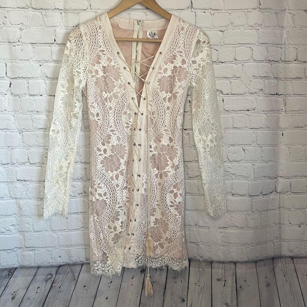 Angel Biba Women’s Beige Lace Long Sleeve Tie Front Dress size 8